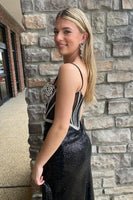 Laden Sie das Bild in den Galerie-Viewer, Glitzer Schwarz Meerjungfrau Spaghettiträger Lang Abendkleider mit Schlitz