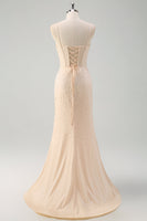 Laden Sie das Bild in den Galerie-Viewer, Glitzer Gelbes Korsett Langes Abendkleider Spaghettiträger Ballkleid mit Perlen