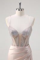 Laden Sie das Bild in den Galerie-Viewer, Glitzer Erröten Korsett Lang Abendkleider mit Perlen