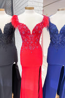 Laden Sie das Bild in den Galerie-Viewer, Glitzer Rote Federn V-Ausschnitt Korsett Langes Abendkleid mit Schlitz
