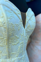 Laden Sie das Bild in den Galerie-Viewer, Blumen Gelb Herzchen Satin Langes Abendkleider mit Schlitz