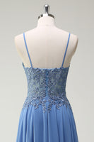 Laden Sie das Bild in den Galerie-Viewer, A Linie Graublau Spaghettiträger Langes Ballkleid mit Applikationen