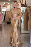 Laden Sie das Bild in den Galerie-Viewer, Glitzer Gold Herzhals Pailletten Langes Ballkleid
