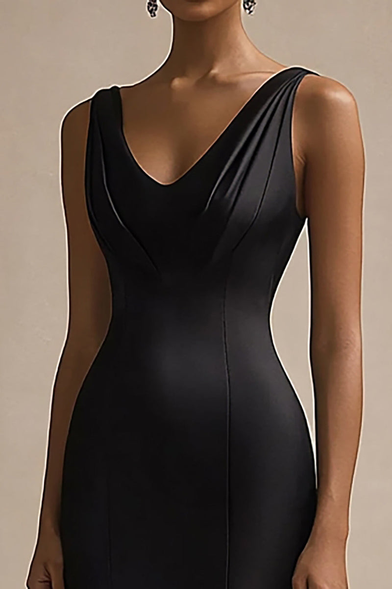 Laden Sie das Bild in den Galerie-Viewer, Schwarz Satin V Ausschnitt Lange Meerjungfrau Abendkleid