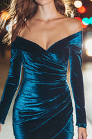 Laden Sie das Bild in den Galerie-Viewer, Pfauenblau Samt Enges Geraffte Kurze Holiday Party Kleid mit Ärmel