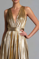 Laden Sie das Bild in den Galerie-Viewer, Glitzer Gold A-Linie Metallic Plissiert V-Ausschnitt Langes Formelle Kleid