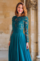 Laden Sie das Bild in den Galerie-Viewer, Pfauenblau Rundhalsausschnitt Chiffon A-Linie Lange Brautmutterkleid mit Spitze