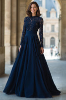 Laden Sie das Bild in den Galerie-Viewer, Marineblau Hoher Ausschnitt Lange Ärmel Chiffon A-Linie Maxi Brautmutterkleid mit Spitze