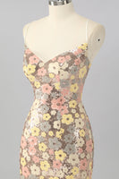 Laden Sie das Bild in den Galerie-Viewer, Glitzer Gelbe Blume Rückenfreie Enge Kurze Ball Kleid mit Pailletten