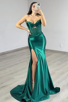 Laden Sie das Bild in den Galerie-Viewer, Women Sparkly Dark Green Satin Long Corset Prom Dress with Slit Mermaid Cut Out Beaded Evening Dress