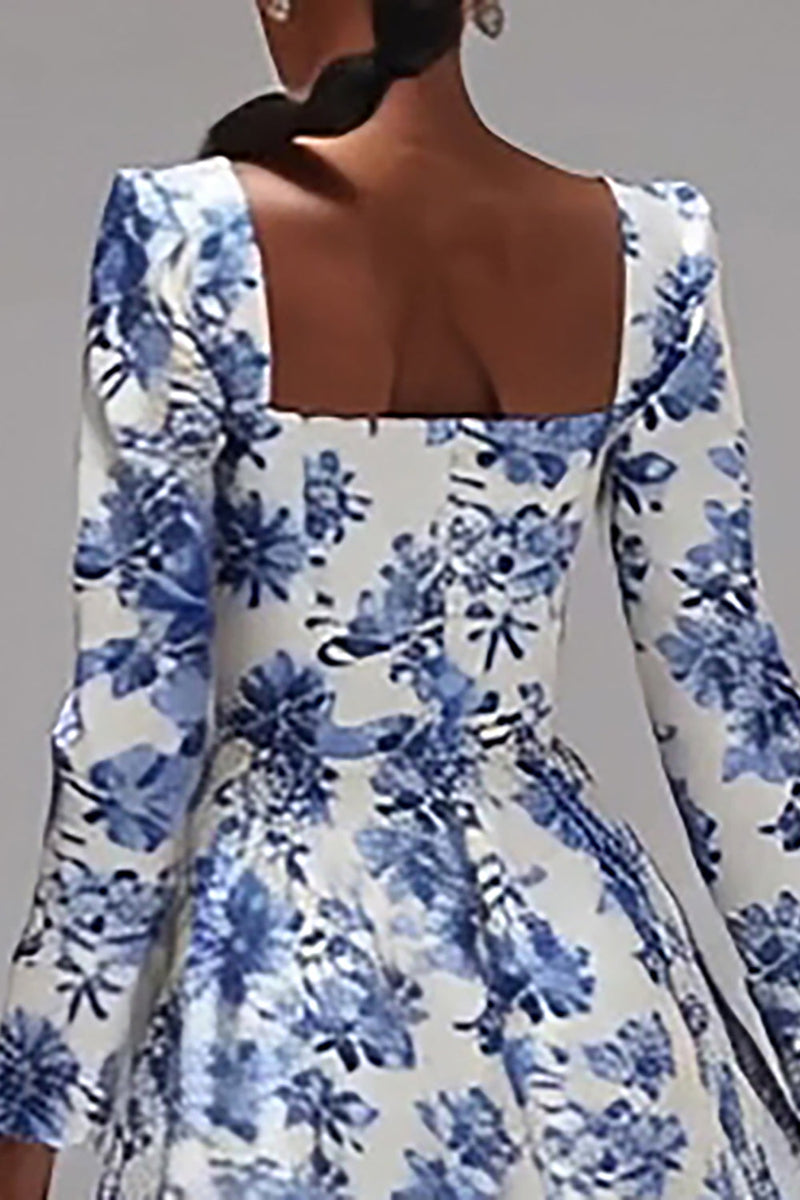 Laden Sie das Bild in den Galerie-Viewer, Blau und Weiß Blumen Quadratischer Ausschnitt A Linie Hochzeitsgast Kleid mit Ärmel