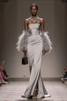 Laden Sie das Bild in den Galerie-Viewer, Silber Satin Trägerlos Meerjungfrau Lange Formelle Kleid mit Schlitz