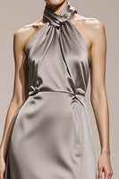 Laden Sie das Bild in den Galerie-Viewer, Einfaches Silber Neckholder Satin Formelle Kleid mit Schlitz