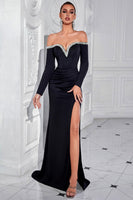 Laden Sie das Bild in den Galerie-Viewer, Glitzer Schwarz Schulterfreie Lange Ärmel Ballkleid mit Schlitz