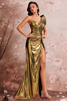 Laden Sie das Bild in den Galerie-Viewer, Golden Metallic Meerjungfrau Eine Schulter Geraffte Lange Ballkleid mit Schlitz