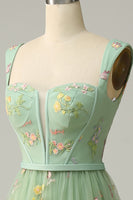 Laden Sie das Bild in den Galerie-Viewer, Grün Tüll Korsett Lang Besticktes Ballkleider