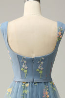 Laden Sie das Bild in den Galerie-Viewer, Champagner A-Linie Stickerei Ballkleid