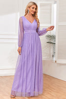 Laden Sie das Bild in den Galerie-Viewer, Lila A-Linie Tüll Lange Abendkleid in mit langen Ärmeln und Schlitz