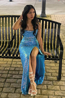 Laden Sie das Bild in den Galerie-Viewer, Blaues Spaghettiträger Glitzerndes Korsett Ballkleid mit Schlitz