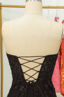 Laden Sie das Bild in den Galerie-Viewer, Rosafarbenes enges kurzes Cocktailkleid mit Applikationen