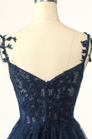 Laden Sie das Bild in den Galerie-Viewer, Navy Spaghettiträger kurzes Cocktailkleider mit Applikationen