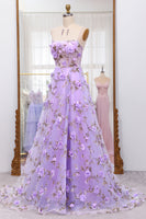 Laden Sie das Bild in den Galerie-Viewer, Wunderschönes Lila A-Linie Spaghettiträger Langes Ballkleid mit 3D-Blumen