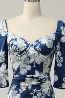 Laden Sie das Bild in den Galerie-Viewer, Tintenblaues Brautjungfernkleid mit Blumenmuster und Ärmeln