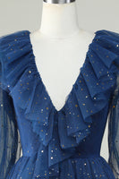 Laden Sie das Bild in den Galerie-Viewer, Ein marineblaues kurzes Cocktailkleid mit tiefem V-Ausschnitt und Rüschen