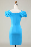 Laden Sie das Bild in den Galerie-Viewer, Schulterfreies blaues kurzes Cocktailkleid mit Rüschen