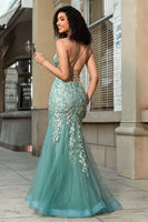 Laden Sie das Bild in den Galerie-Viewer, Atemberaubendes Meerjungfrauen-Spaghettiträger-hellgrünes Korsett-Ballkleid mit Applikationen