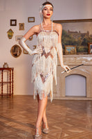 Laden Sie das Bild in den Galerie-Viewer, Spaghettiträger Schwarze Pailletten 1920er Jahre Kleid mit Fransen