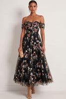 Laden Sie das Bild in den Galerie-Viewer, Leely Women Black Overlay Floral A Line Embroidered Long Formal Dress Off the Shoulder Backless Sleeveless Evening Dress