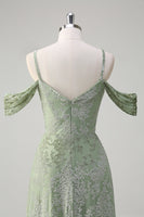 Laden Sie das Bild in den Galerie-Viewer, Staubiger Salbei A-Linie Jacquard Langes Brautjungfernkleid mit Schlitz