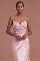 Laden Sie das Bild in den Galerie-Viewer, Rosa Corsage Applikation Satin Meerjungfrau Abiballkleid mit Schlitz