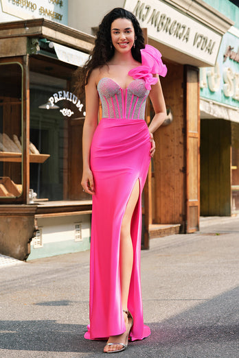 Fuchsia Meerjungfrau Eine Schulter Perlenstickerei Langes Satin Ballkleid mit Schlitz
