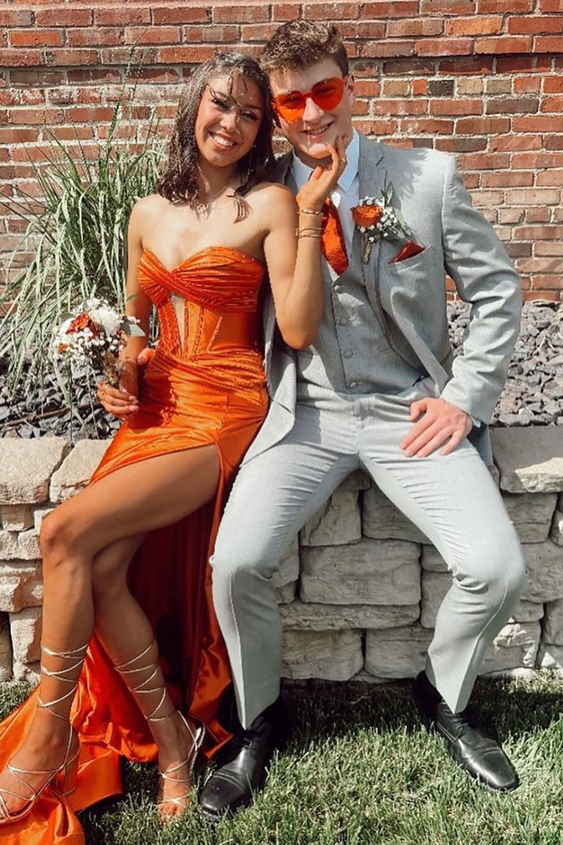 Laden Sie das Bild in den Galerie-Viewer, Glitzer Orange Herzchen Perlen Langes Korsett Abendkleid mit Schlitz