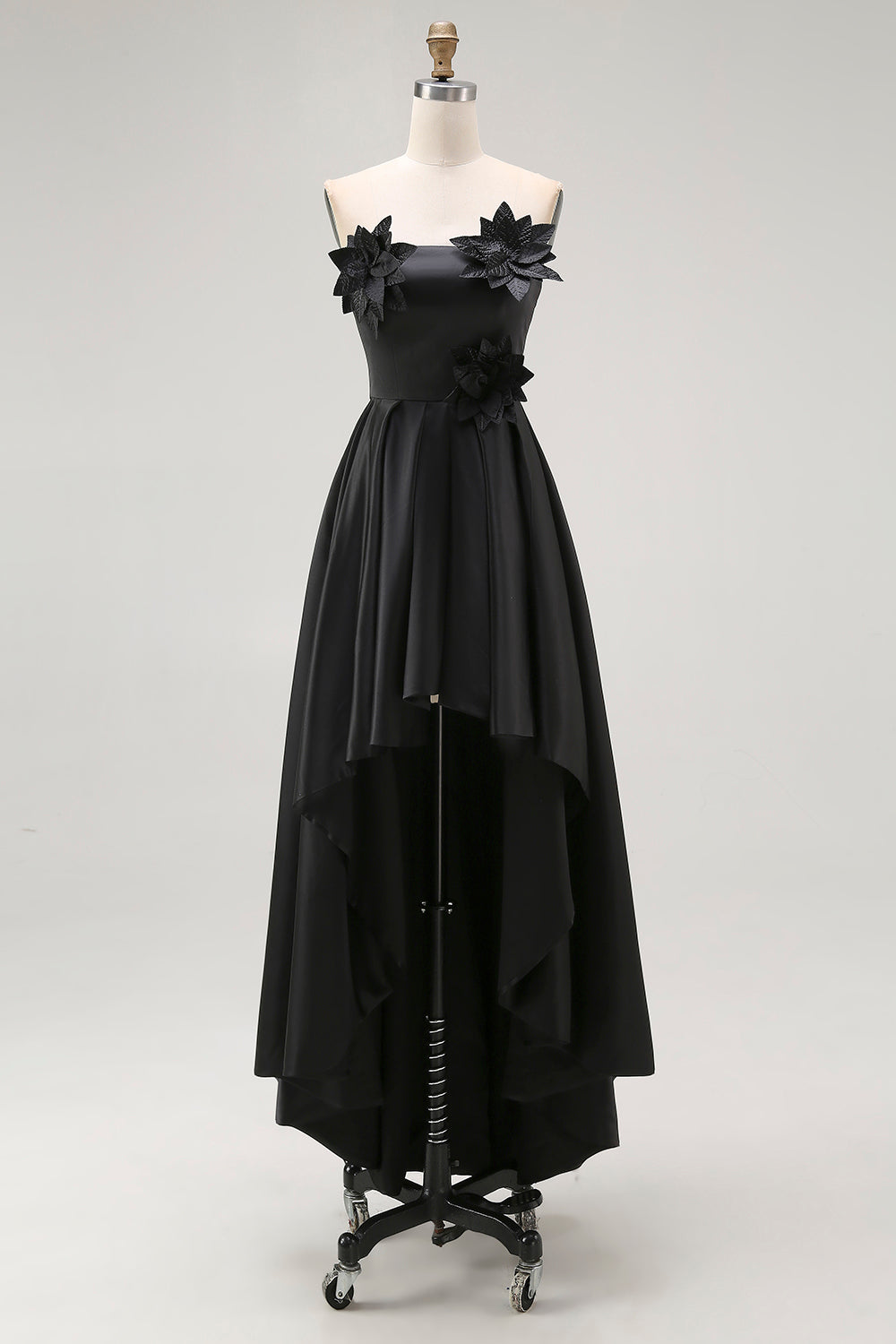 Schwarz Satin Trägerlos Asymmetrisch Abendkleid mit 3D Blumen