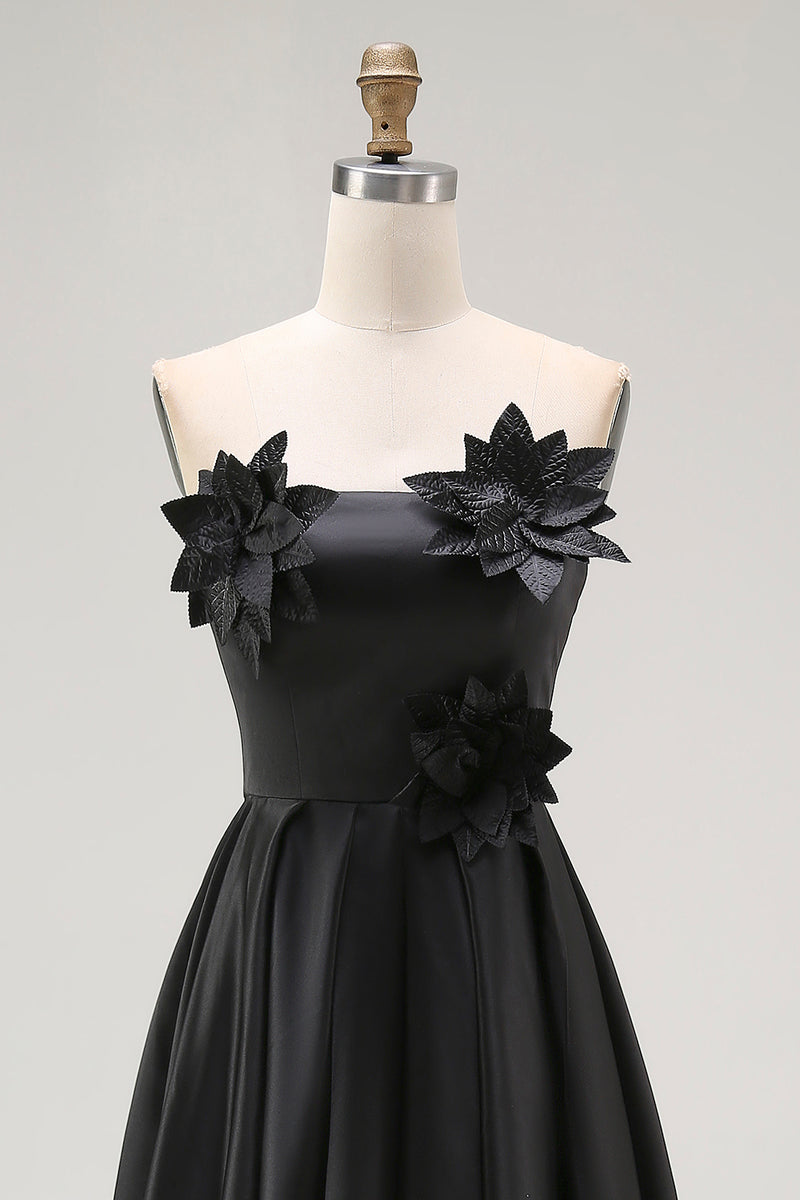 Laden Sie das Bild in den Galerie-Viewer, Schwarz Satin Trägerlos Asymmetrisch Abendkleid mit 3D Blumen