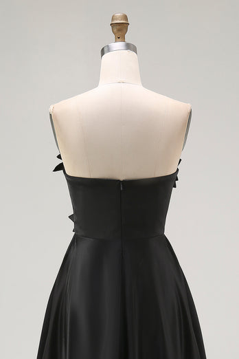 Schwarz Satin Trägerlos Asymmetrisch Abendkleid mit 3D Blumen