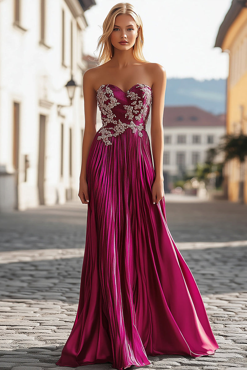 Laden Sie das Bild in den Galerie-Viewer, Metallisch Fuchsia Herzhals Plissiertes Ballkleid mit Stickerei
