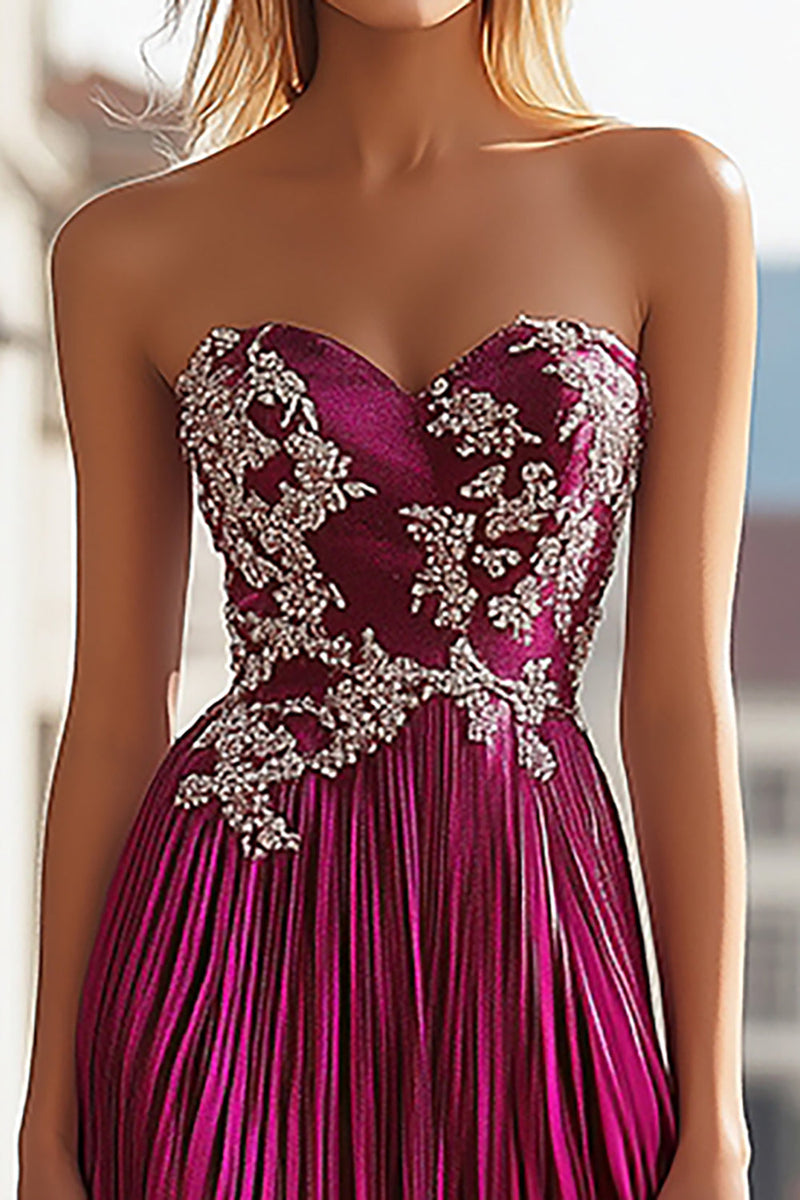 Laden Sie das Bild in den Galerie-Viewer, Metallisch Fuchsia Herzhals Plissiertes Ballkleid mit Stickerei