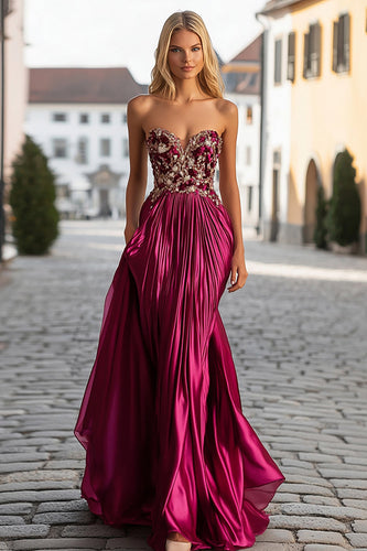 Fuchsia Metallic Satin Herzhals Maxi Ballkleid mit Perlen