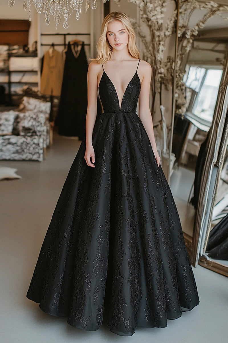 Laden Sie das Bild in den Galerie-Viewer, Schickes Schwarzes A Linie Spaghettiträgern Ballkleid mit Spitze