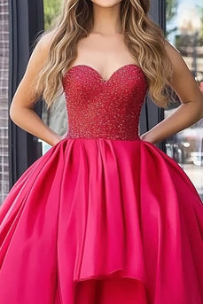 Rote Taft Gestaffelt Trägerloses Hoch-Tief Ballkleid