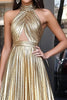 Laden Sie das Bild in den Galerie-Viewer, Metallic Gold Neckholder A Linie Langes Abendkleid