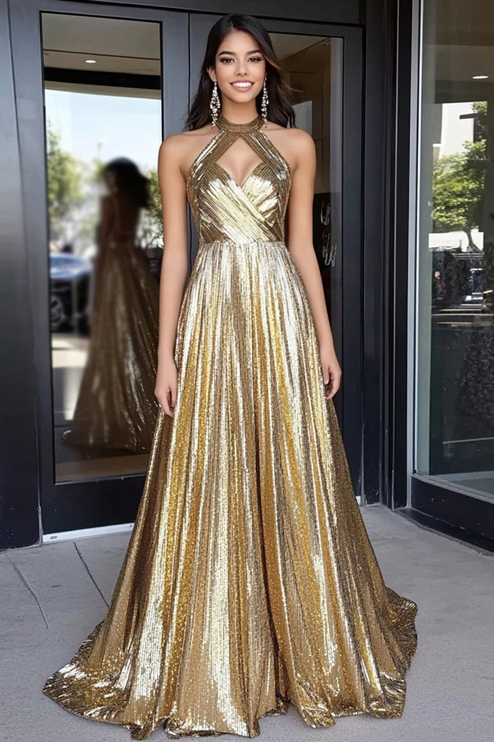 Gold Neckholder Schlüssellochschnitt A Linie Langes Ballkleid mit