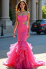 Laden Sie das Bild in den Galerie-Viewer, Fuchsia Meerjungfrau Schulterfrei Satin Langes Abendkleid mit Rüschen