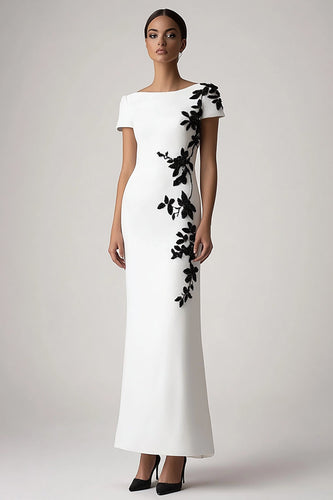 Appliziertes Weiß Etui Lange Formelle Kleid mit Kurze Ärmel
