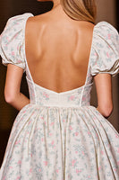 Laden Sie das Bild in den Galerie-Viewer, Blumen Weiß Satin A Linie Kurze Korsett Party Kleid