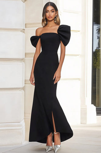 Schwarz Satin Schulterfreie Lange Formelle Kleid mit Schlitz